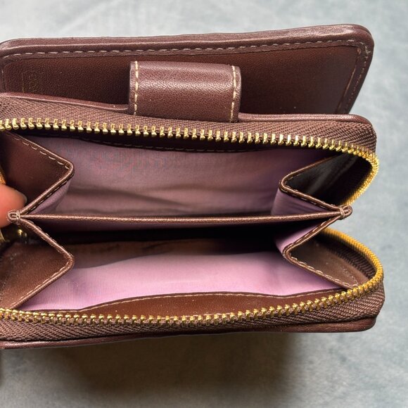 Coach Signature Canvas Compact Snap Wallet - Picture 4 of 6